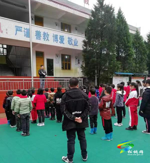 大路镇耿溪小学开展第6个全民国家安全教育日宣传教育活动