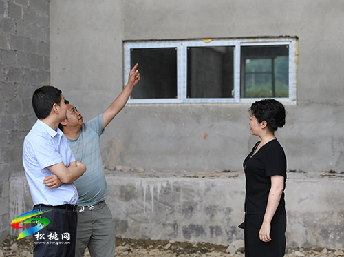 刘俊到铜仁高新区移民安置点调研基础设施建设及民生工程进展情况