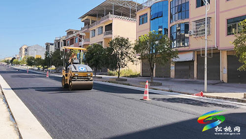 ​松桃2021年第一批公路路面修复养护工程正在施工