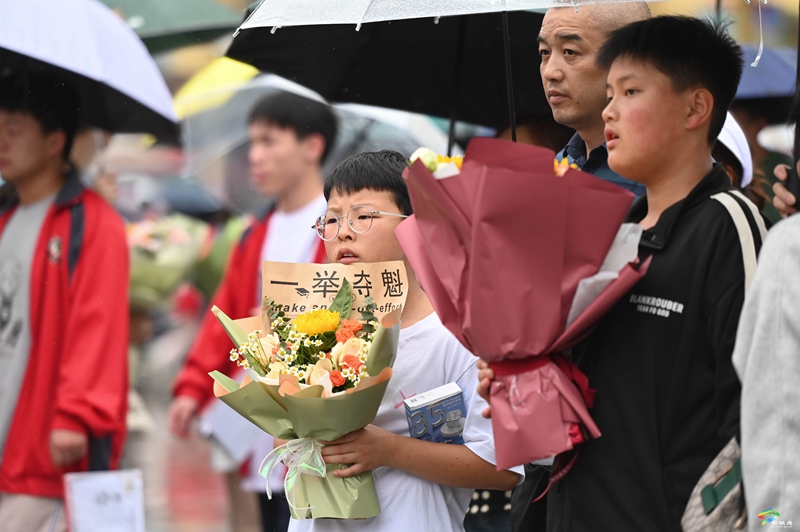 高考海采：致青春  顶峰见